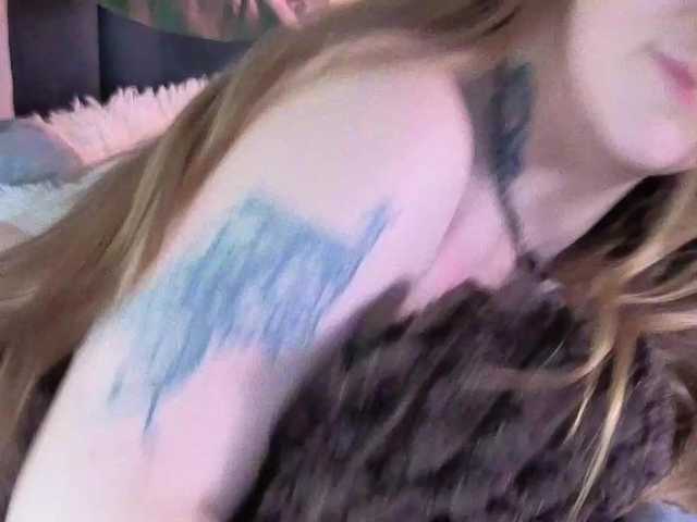 ShowmeYourfetish live cam on BongaCams