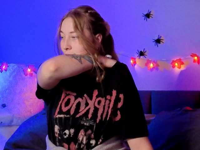 ShowmeYourfetish live cam on BongaCams