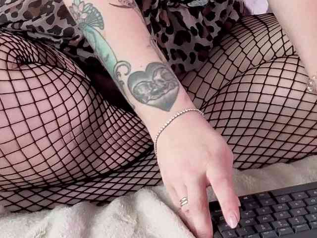 Modella: ShowmeYourfetish