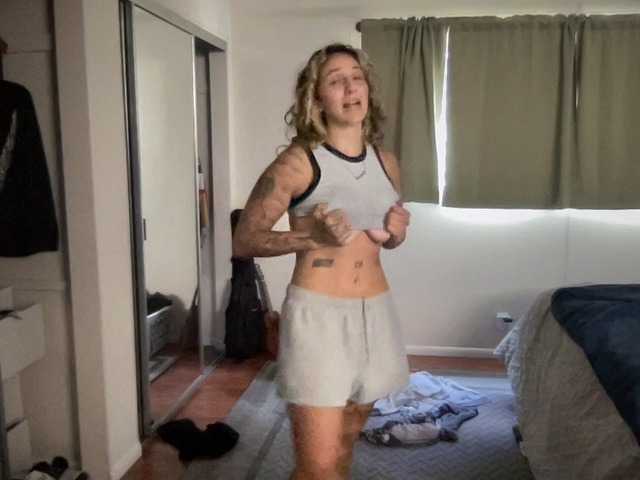 roxyrusso live cam on BongaCams