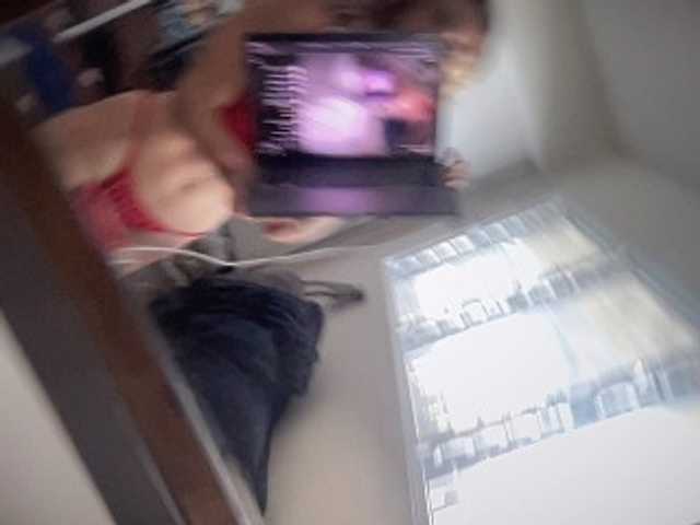 roxyrusso live cam on BongaCams
