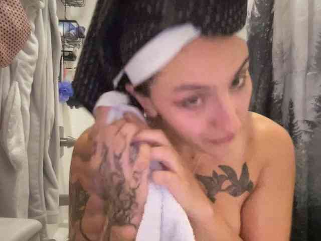 roxyrusso webcam
