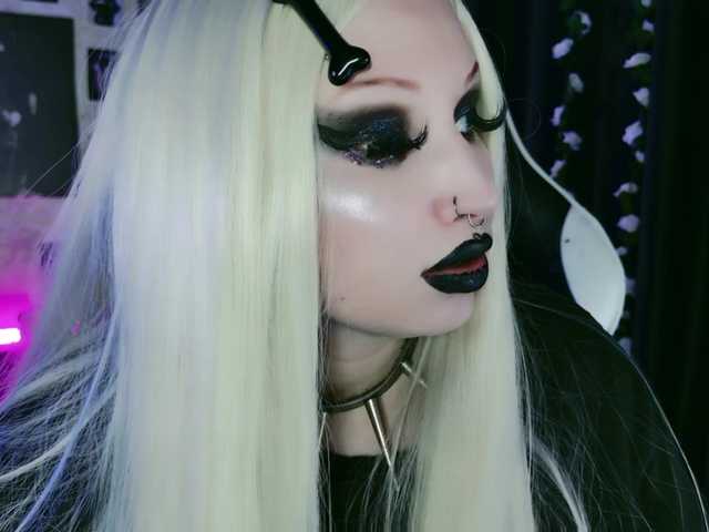 razor-claw live cam on BongaCams