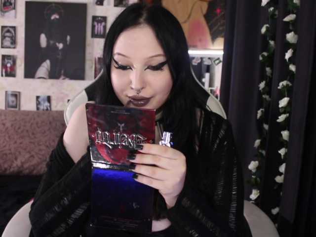 razor-claw live cam on BongaCams