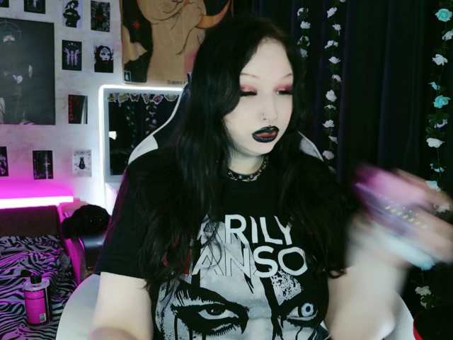 razor-claw live cam