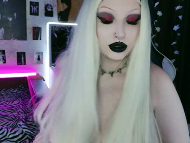 razor-claw live cam on BongaCams