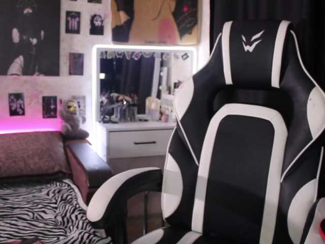 razor-claw live cam on BongaCams