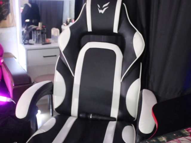 razor-claw live cam on BongaCams