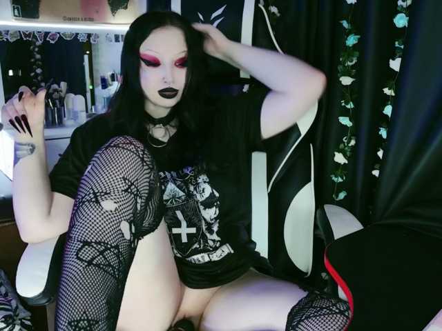 razor-claw live cam preview