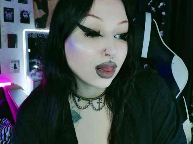 razor-claw webcam