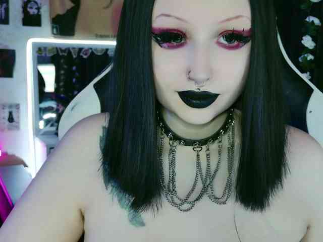 razor-claw webcam