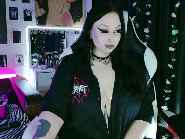 razor-claw webcam