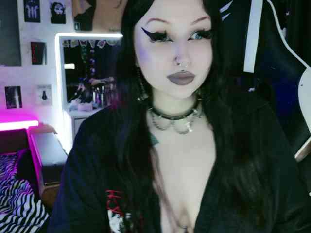 razor-claw webcam