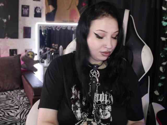 razor-claw webcam