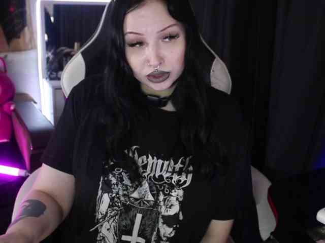 razor-claw webcam