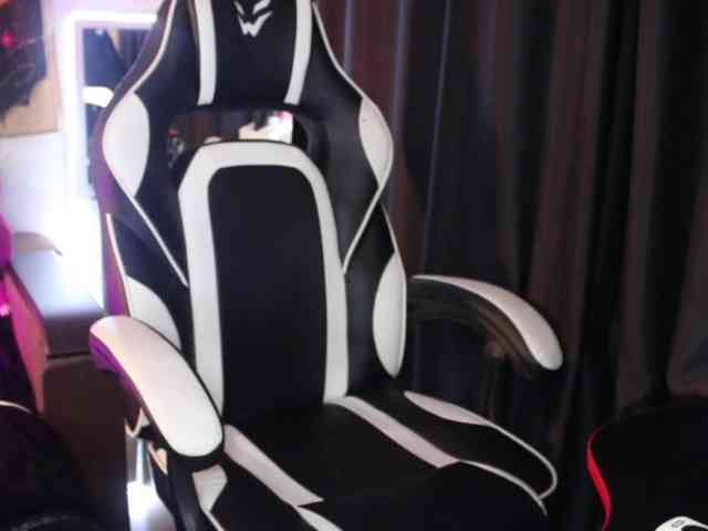 razor-claw webcam
