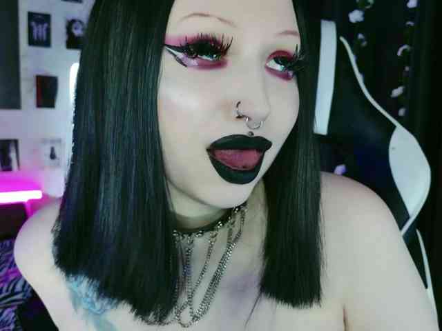razor-claw webcam