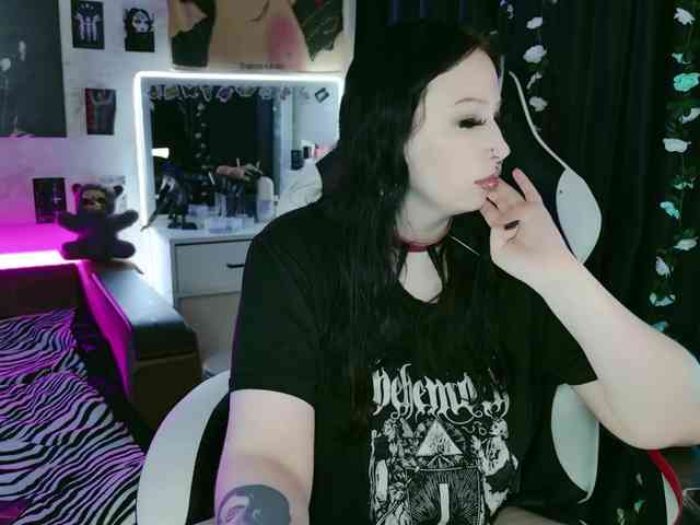 razor-claw webcam