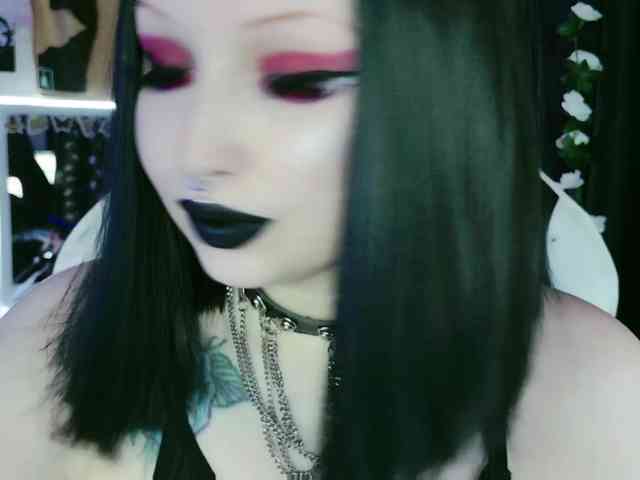 razor-claw webcam