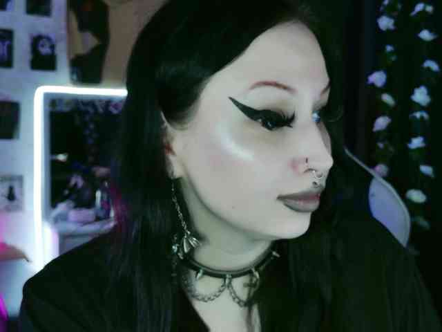 razor-claw webcam