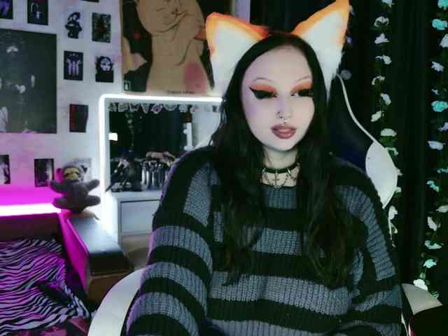 razor-claw webcam