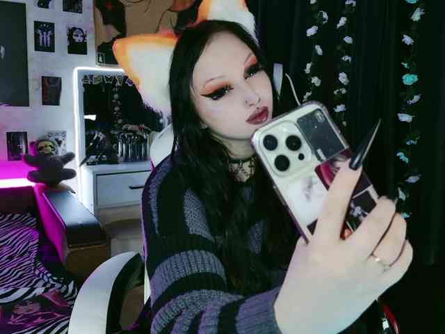 razor-claw webcam