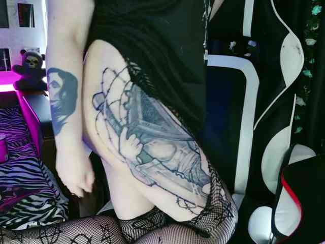 Razor-claw - Girl 
