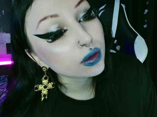razor-claw webcam