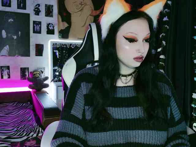 razor-claw webcam