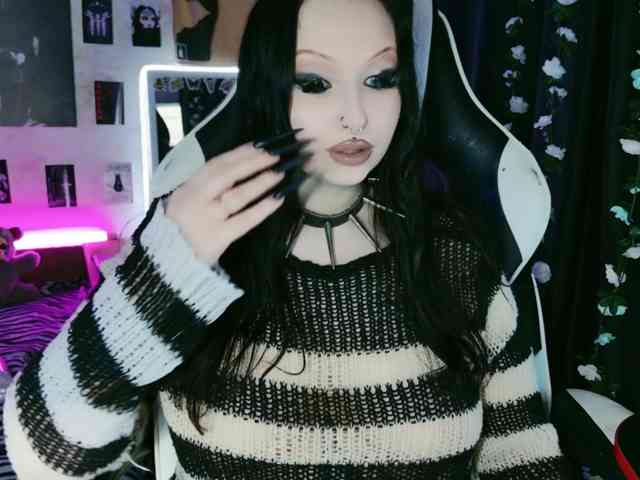 razor-claw webcam