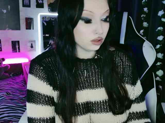 razor-claw webcam