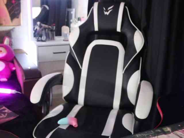 razor-claw webcam