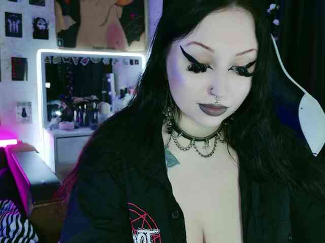 razor-claw webcam