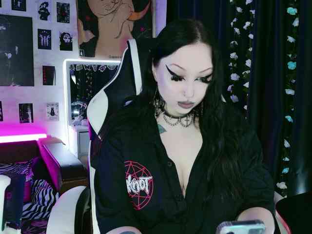 razor-claw webcam