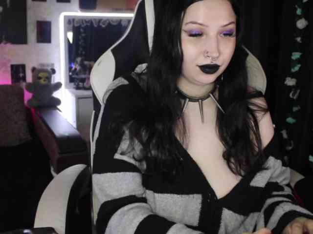 razor-claw webcam