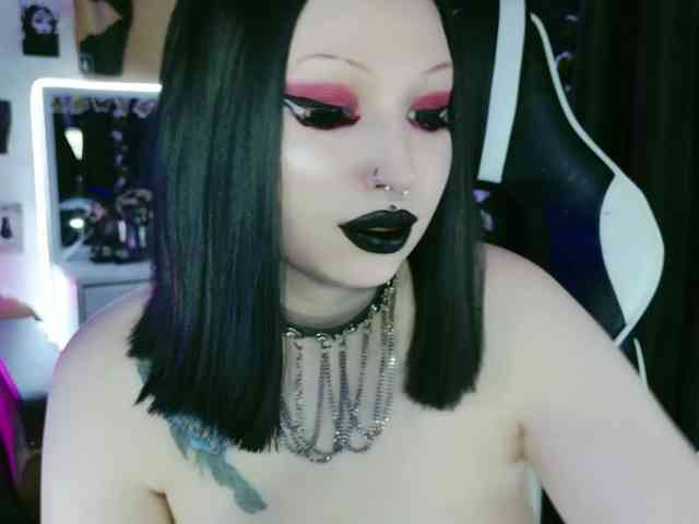 razor-claw webcam