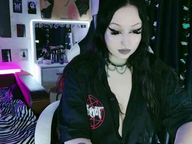 razor-claw webcam