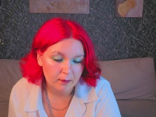 Emma-Davisey Porn Show