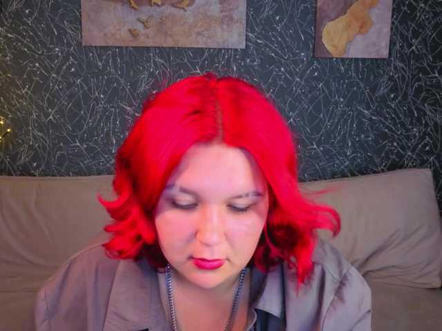 Emma-Davisey live cam on BongaCams