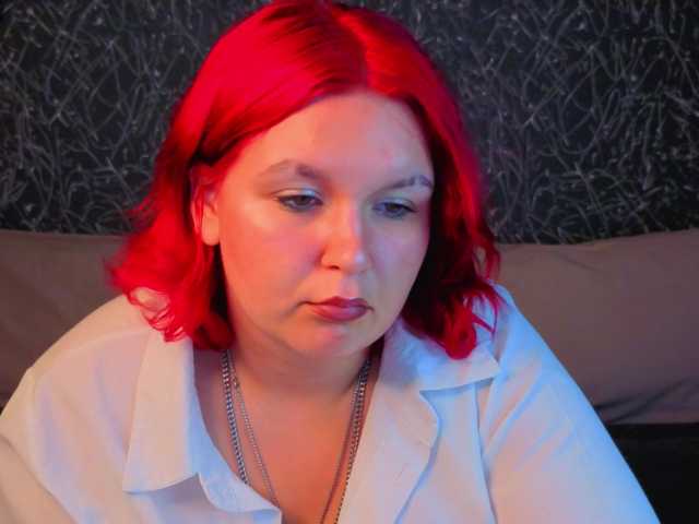 Emma-Davisey live cam on BongaCams