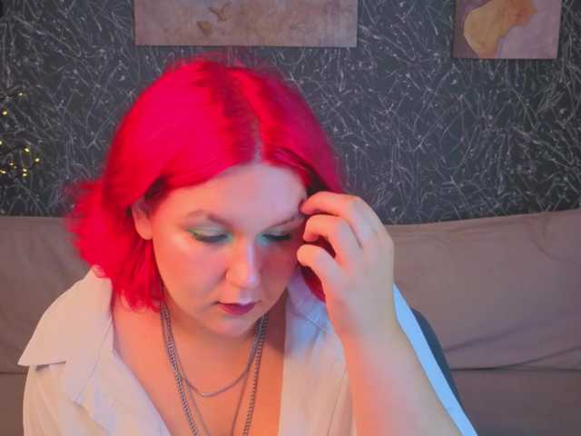 Emma-Davisey live cam on BongaCams