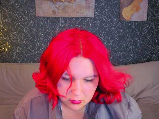 Emma-Davisey live cam on BongaCams