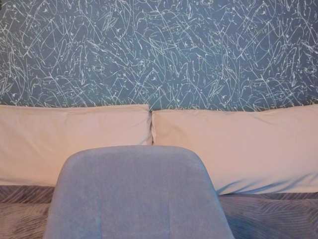 Emma-Davisey live cam on BongaCams