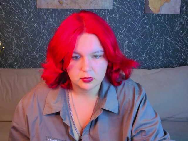 Emma-Davisey live cam on BongaCams
