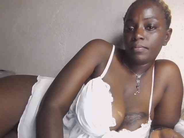 hottamaliah webcam
