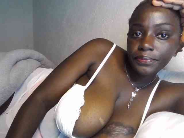 hottamaliah webcam