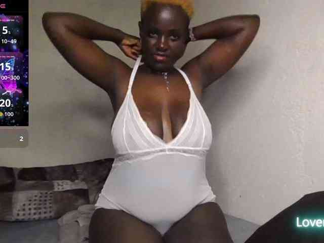hottamaliah webcam