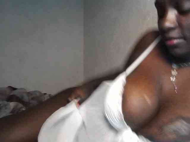 hottamaliah webcam