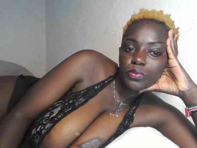 hottamaliah webcam
