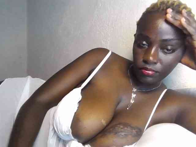 hottamaliah webcam